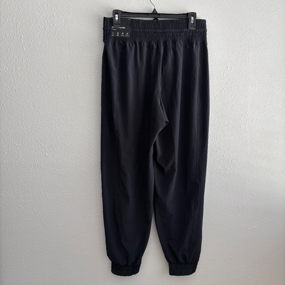 NWT Abercrombie YPB Black motionTEK high waisted Jogger - Picture 5 of 5